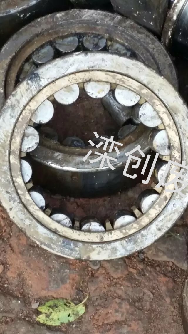 常年高价回收铁路报废轴承