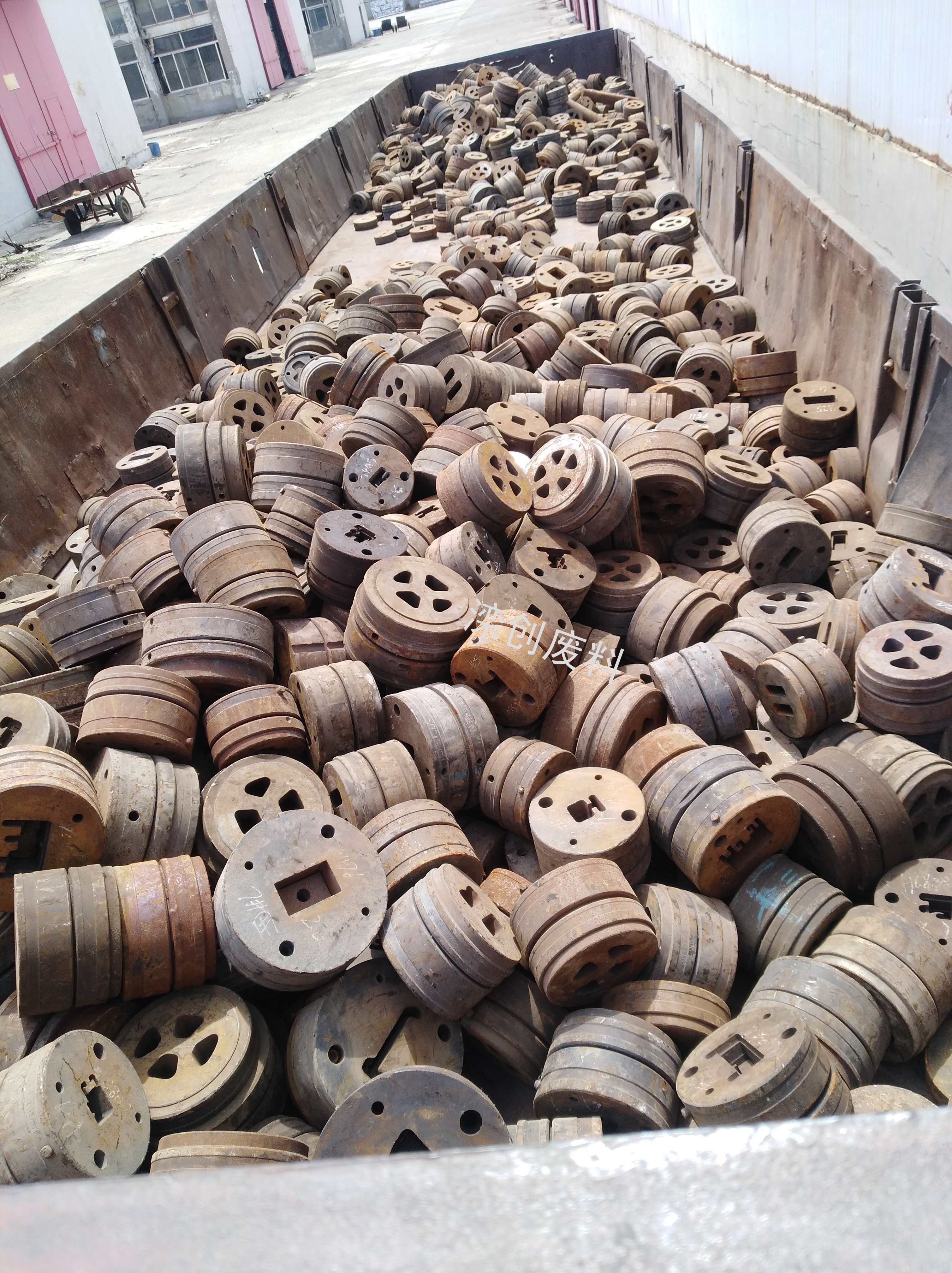 H13废挤压模具